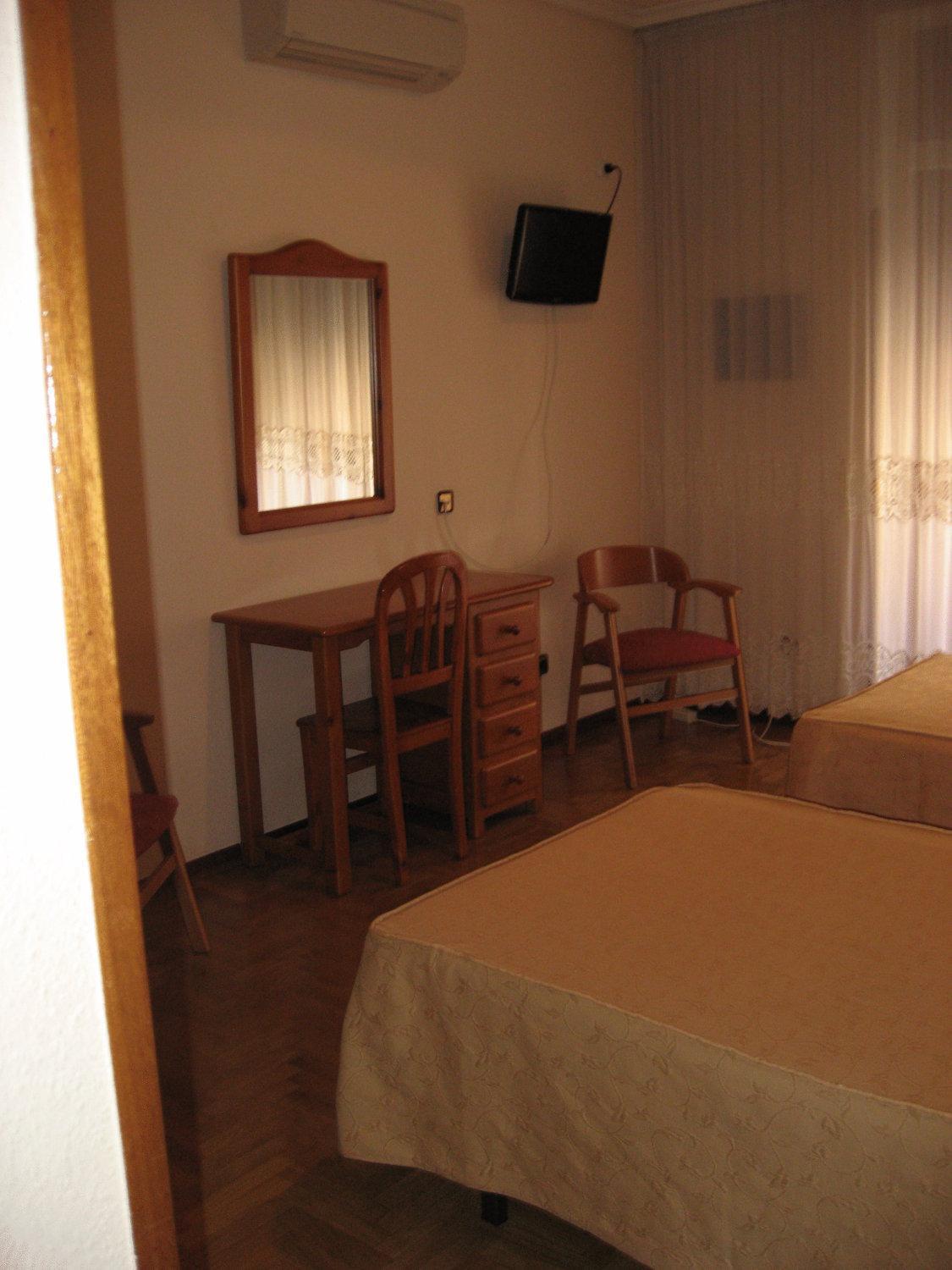 Hostal Maria Cristina Madri Exterior foto