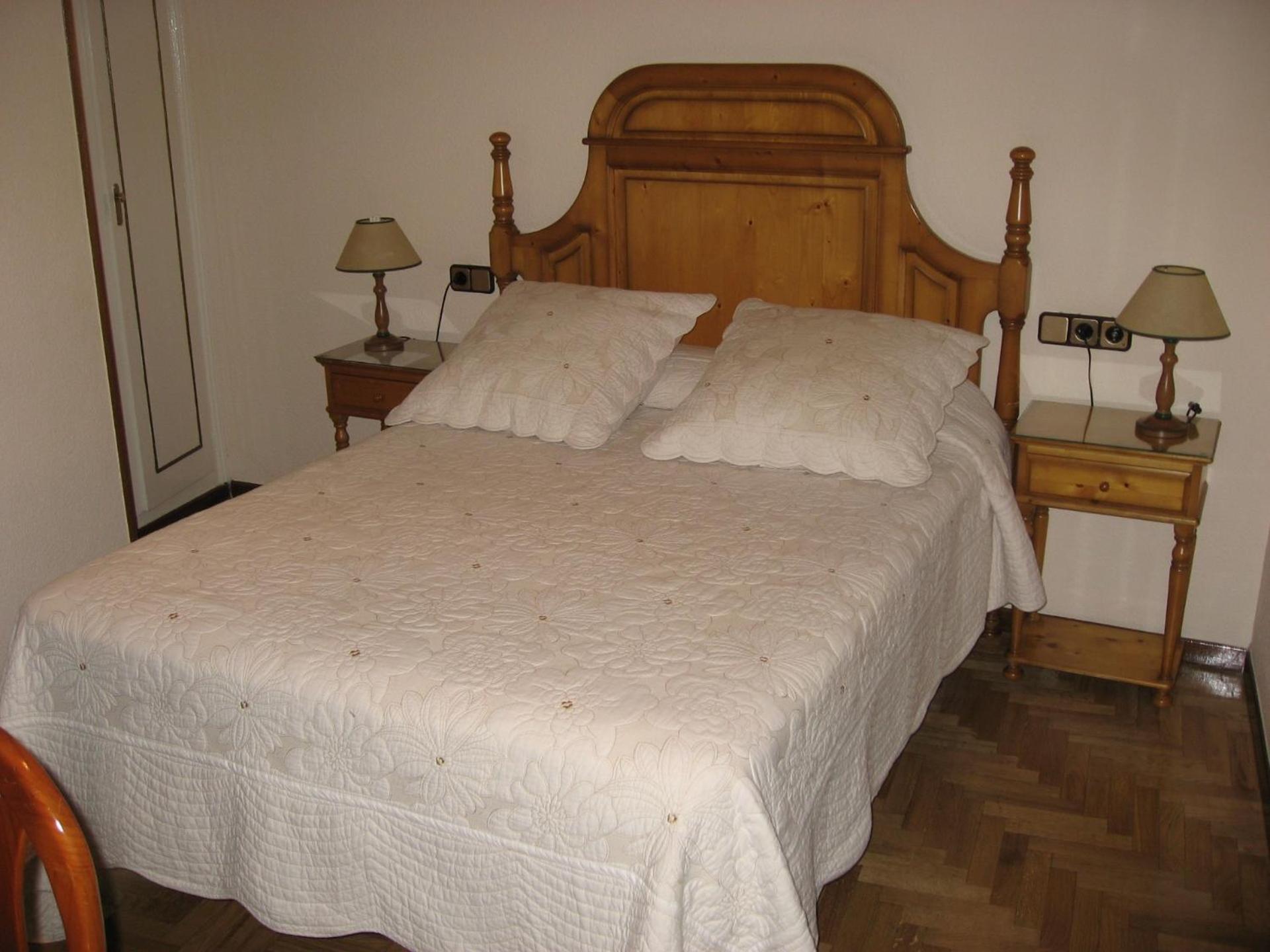 Hostal Maria Cristina Madri Exterior foto