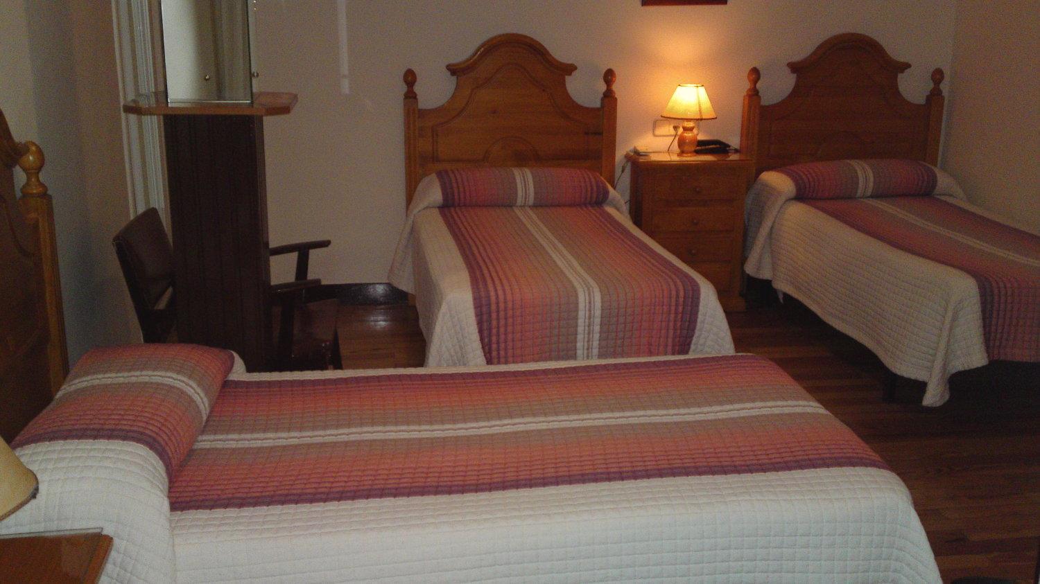 Hostal Maria Cristina Madri Exterior foto